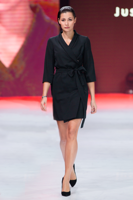 Julia Woolen wrap dress. Black color.